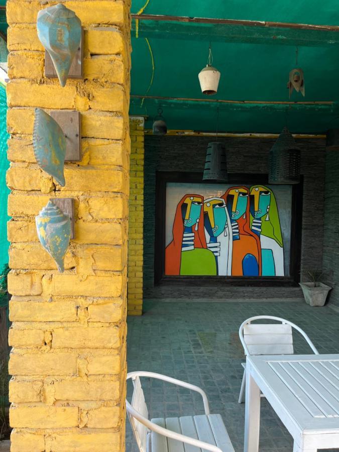 גורגאון Aakritii Hotels מראה חיצוני תמונה
