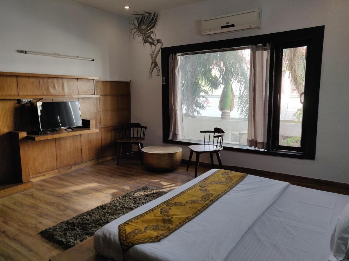 גורגאון Aakritii Hotels מראה חיצוני תמונה